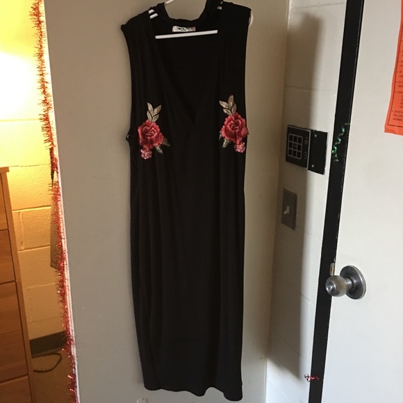 Mickey and Joey Black Body Dress - Picture 2 of 3